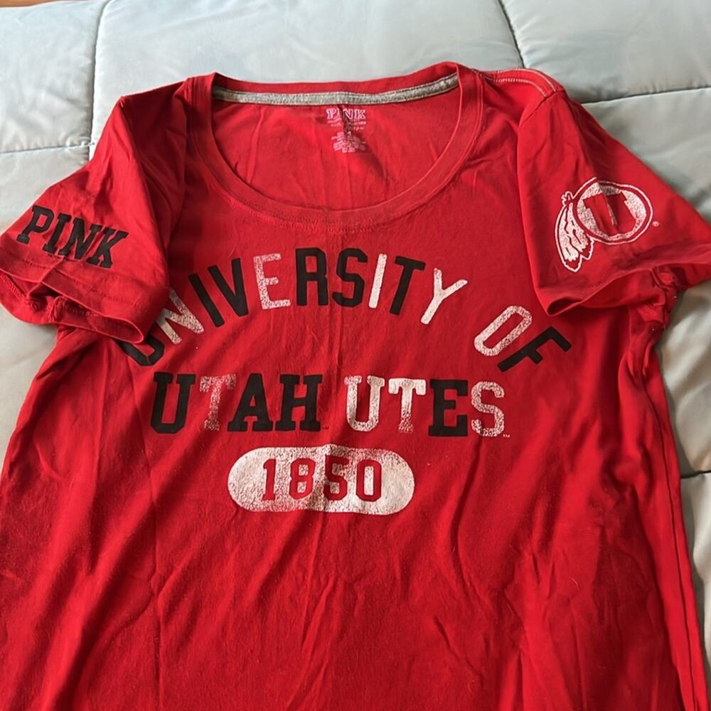 VS PINK Collegiate collection university‎ of Utah sz M 60% cotton 40% polyester￼ - Picture 3 of 5
